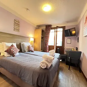 https://hotel-du-cheval-blanc-barcelonnette.fr-provencehotel.com