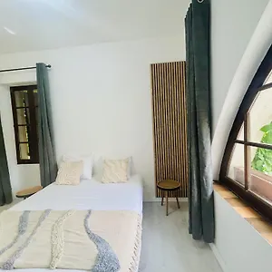 https://altitude-823.fr-provencehotel.com